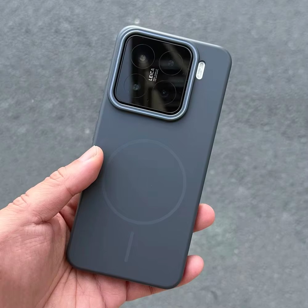 Custodia rigida opaca in polic - Matte Hard Pc Back Case recensione e prezzo
