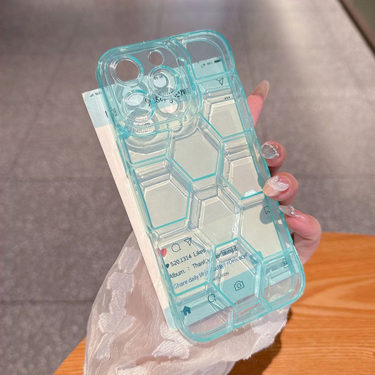 Custodia per telefono con moti - Clear Shockproof Bumper Case recensione e prezzo