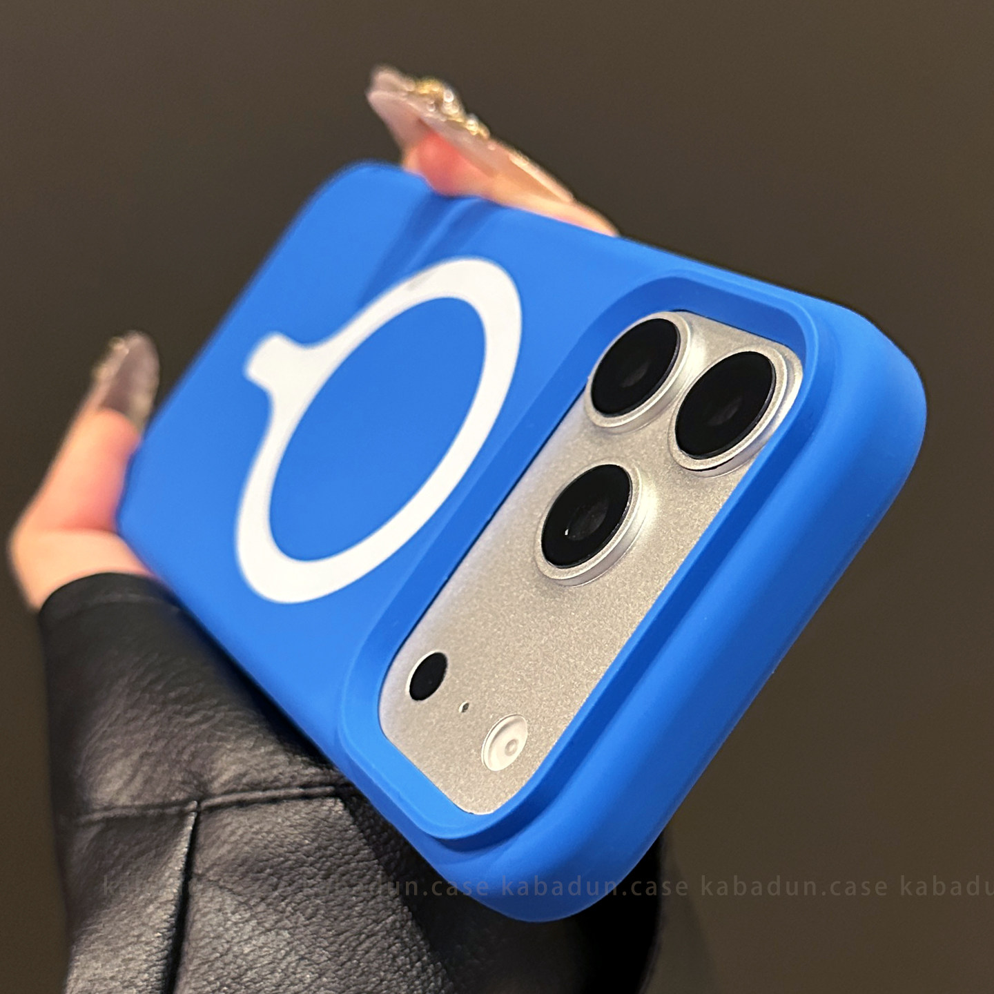 Cover Protettiva in Silicone L - Liquid Silicone Magnetic Phone Case recensione e prezzo
